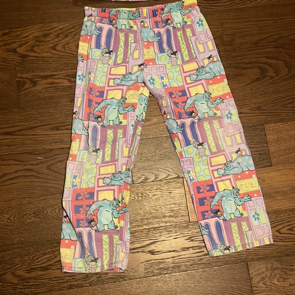 Juniors MONSTERS INC Large PAJAMA SET - Picture 5 of 5